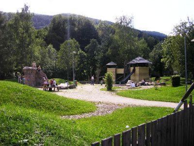 Pension Schlossbergblick سيمونسوالد المظهر الخارجي الصورة